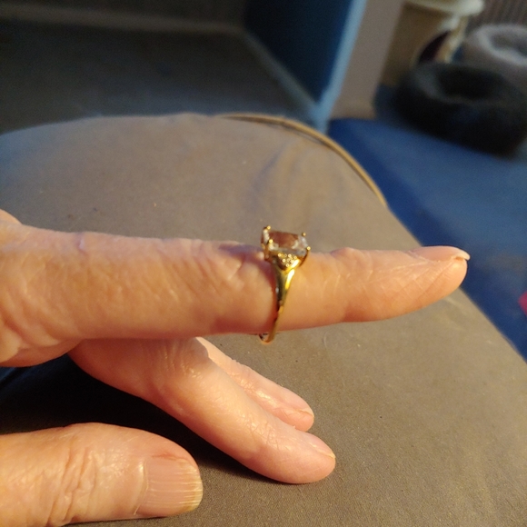 Ring - Picture 3 of 5